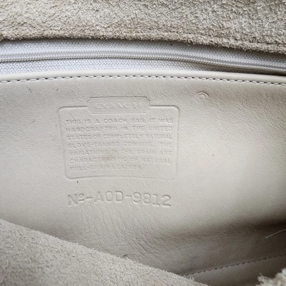 Vintage Coach Ridgefield Flap - Picture 14 of 15